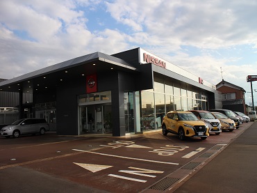 株式会社日産サティオ新潟西 長岡左岸バイパス店 TOP